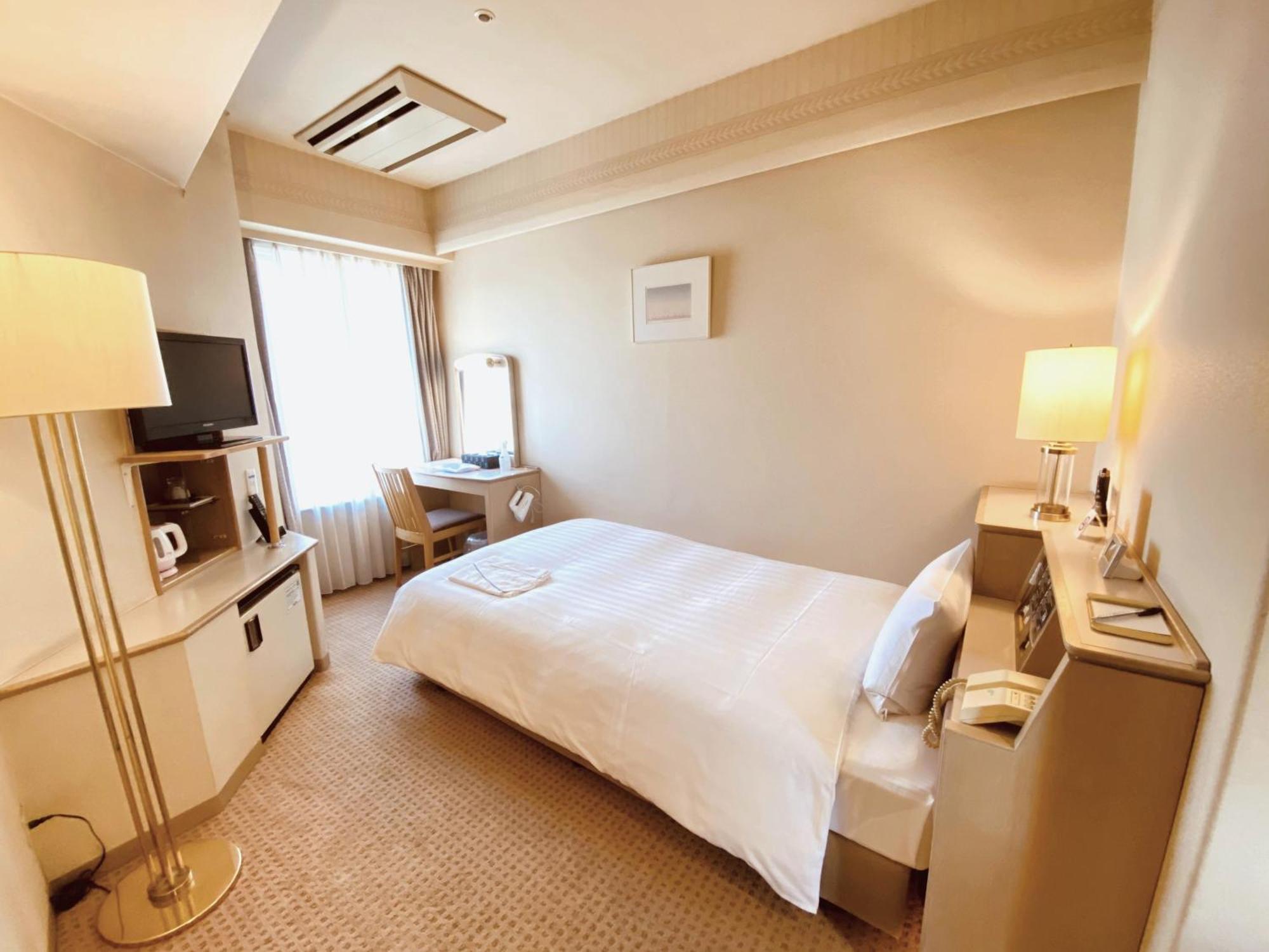 Smile Hotel Tokyo Nishikasai Buitenkant foto